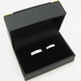 リッチなセミダブルタイプのレザー調素材ペアリングケースノエルコレクション(ブラック)