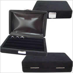 最大28本の指輪が収納できる商談用に最適なリングコレクションケース(ブラック)